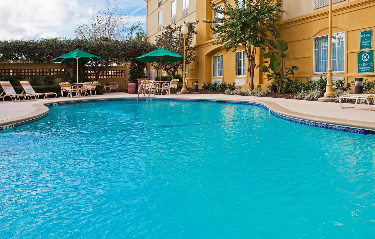 La Quinta By Wyndham Usf Hotel Tampa Luaran gambar
